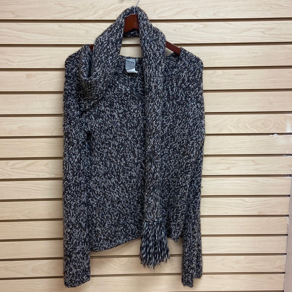 Lilith Fashionable women sweater with scarf Size Medium made in Italy